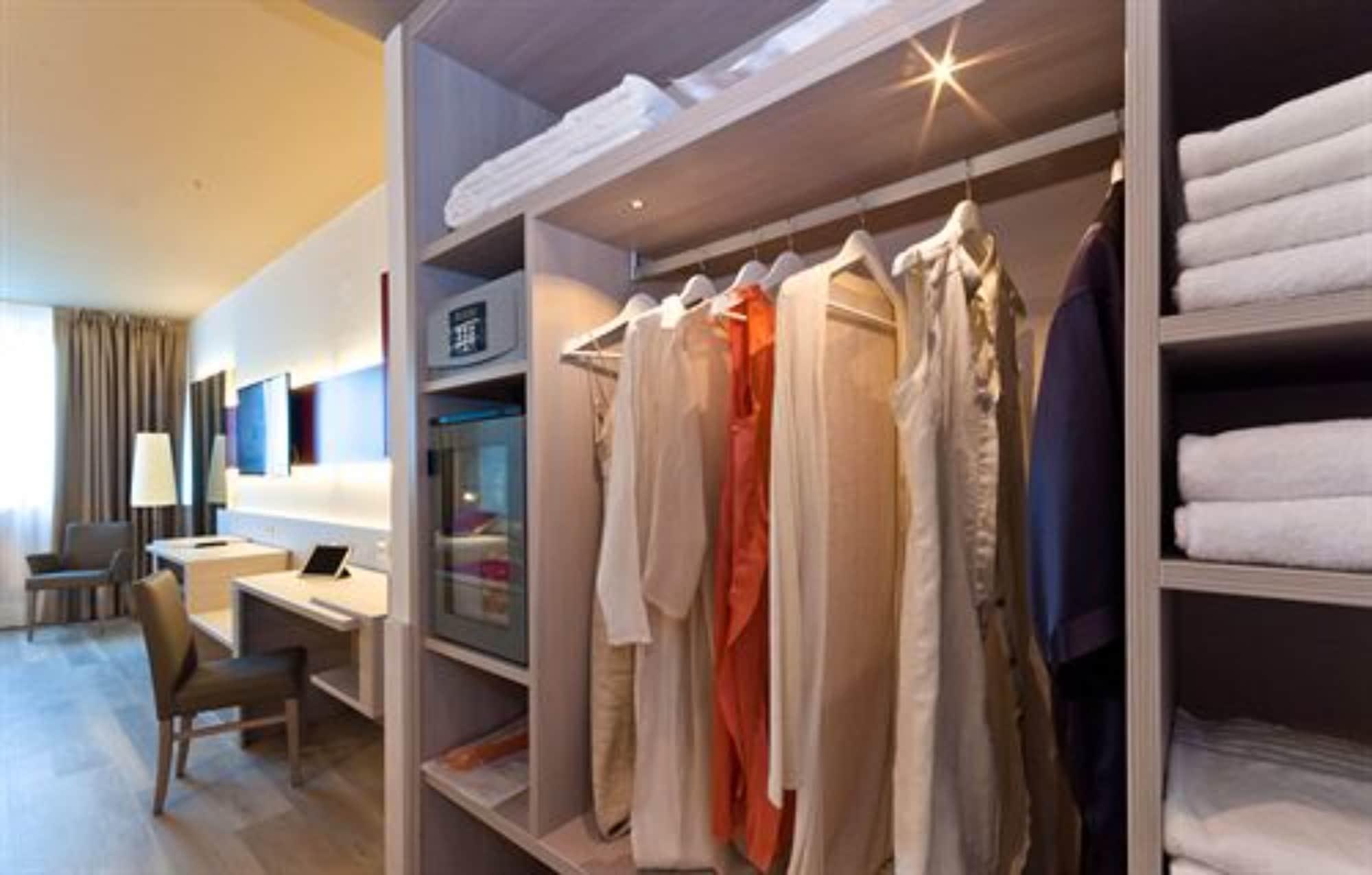 Victoria Hotel 4*